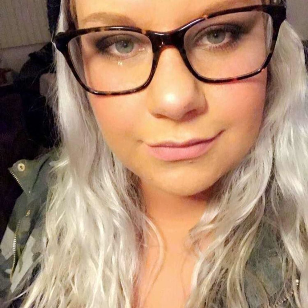 Meet your Posher, Carli